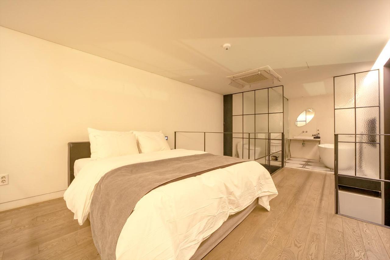 Js Boutique Hotel Hwaseong Экстерьер фото